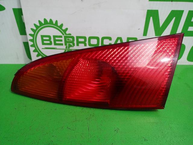 1214223 FORD Piloto trasero izquierdo  disponible Vigo