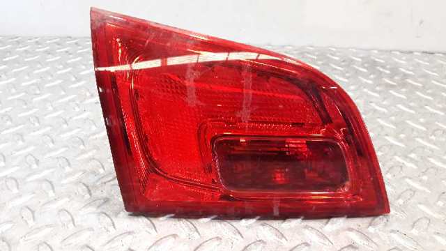 Piloto trasero interior izquierdo 1222219 OPEL