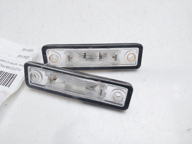 Comprar Luz de matrícula trasera Opel Omega  25, 26, 27 a bajo precio