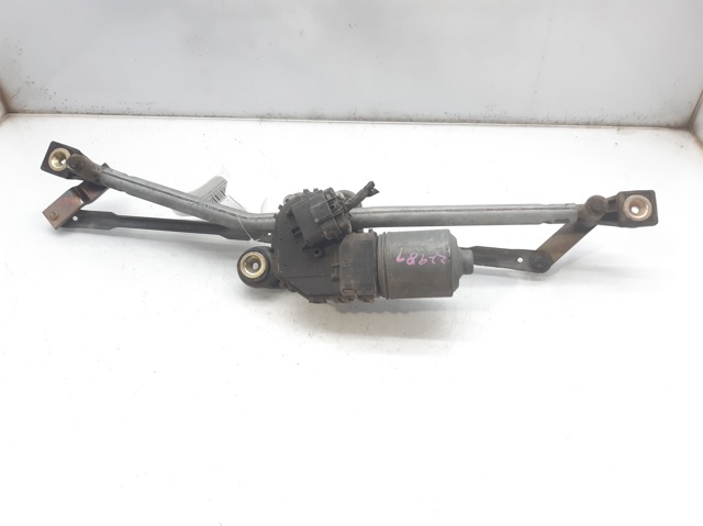 1229139 Ford