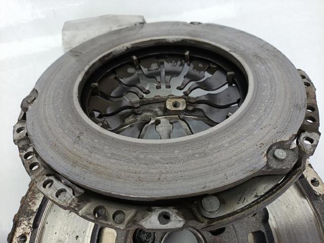 RENAULT 123104345R Volante motor comprar Pamplona