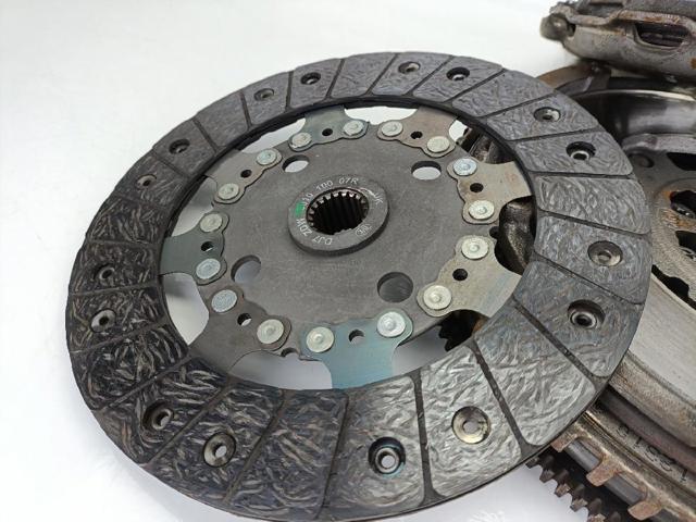 RENAULT 123104345R Volante motor comprar Pamplona