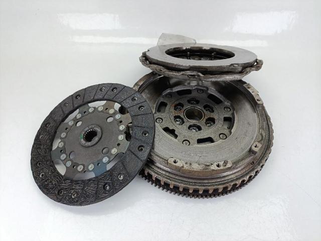 123104345R RENAULT Volante motor  en stock Gandía