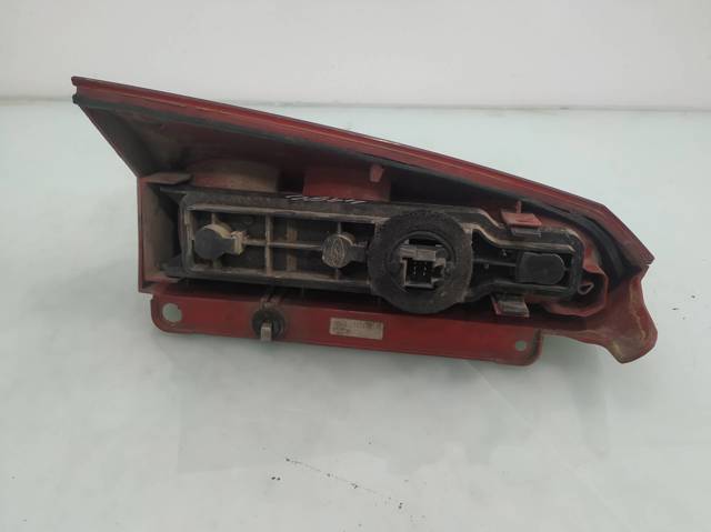 Comprar Piloto trasero derecho Ford Focus I DNW a bajo precio