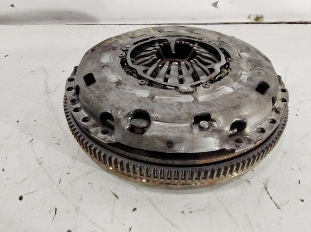 124035410 VAG
