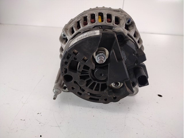 VAG 124515010 Alternador  en stock Terrassa