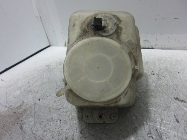 Tapon de depósito del agua de lavado 1248690272 MERCEDES