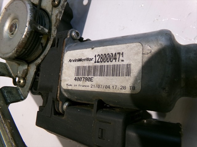 128000471 RENAULT Mecanismo de elevalunas de la puerta delantera izquierda  disponible Alicante