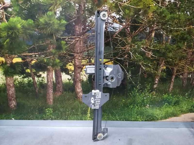128001471B Mecanismo de elevalunas de la puerta delantera derecha  disponible Burgos