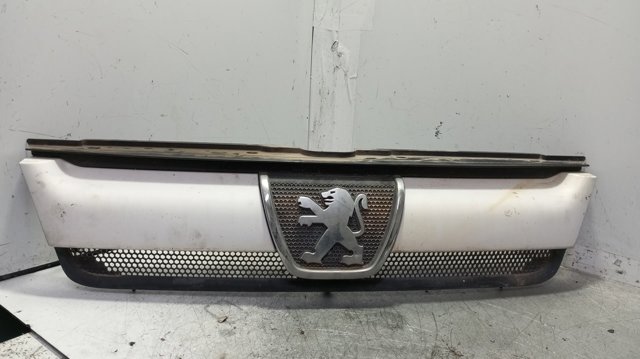 Comprar Parrilla del radiador Peugeot Boxer  244 a bajo precio
