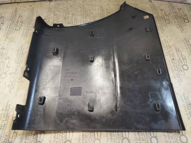 FIAT 1305768070 Moldura del guardabarros trasero derecho comprar Tarragona