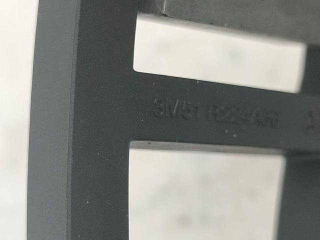 FORD 1305822 Manija exterior izquierda de puerta delantera  disponible Valladolid