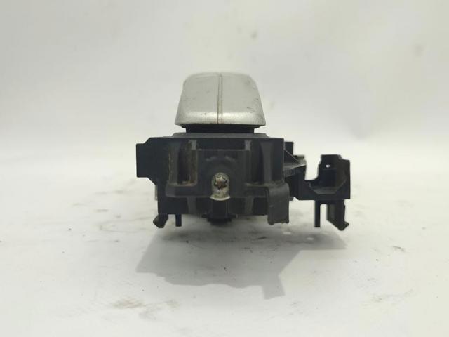FORD 1305822 Manija exterior izquierda de puerta delantera  disponible Lugo