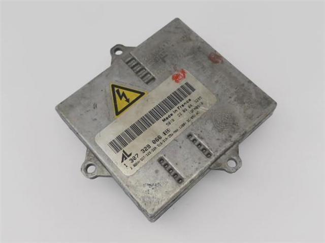 1307329066 Unidad de control de xenón  en stock Sabadell