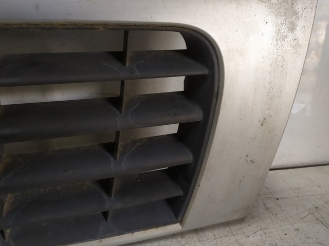 FIAT 1308067070 Parrilla del radiador  comprar en Murcia