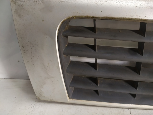 FIAT 1308067070 Parrilla del radiador  comprar en Ponferrada