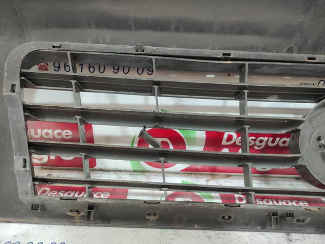 FIAT 1308067070 Parrilla comprar Tarragona