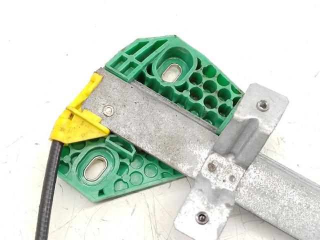 130821682 FORD Mecanismo de elevalunas de la puerta delantera izquierda  disponible Alicante