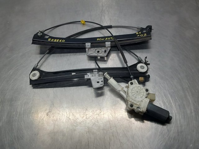 130821921 Motor del elevalunas de la puerta delantera  en stock Granada