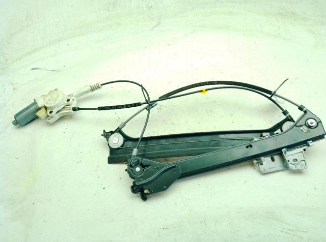 130821921 Motor del elevalunas de la puerta delantera comprar Sevilla