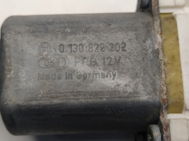 130822202 NISSAN Motor del elevalunas de la puerta delantera izquierda  disponible Vigo