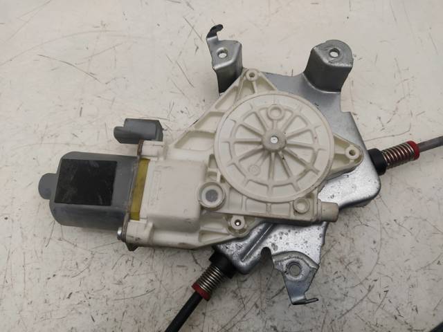 NISSAN 130822202 Motor del elevalunas de la puerta delantera izquierda  comprar en Murcia