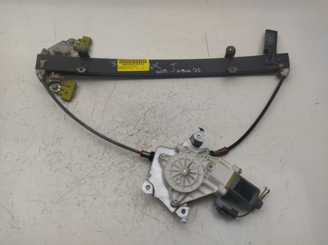 130822202 NISSAN Motor del elevalunas de la puerta delantera izquierda  comprar en Lleida