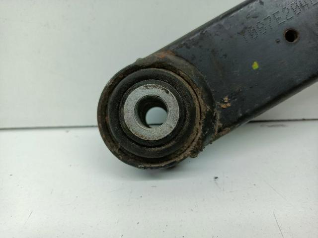 13105744 Brazo superior de suspensión trasera izquierdo/derecho comprar Sevilla