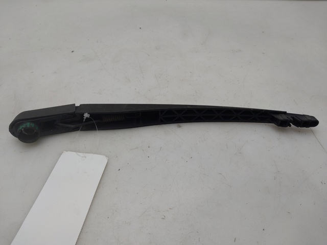 OPEL 13105983 Brazo del limpiaparabrisas trasero  disponible Lugo