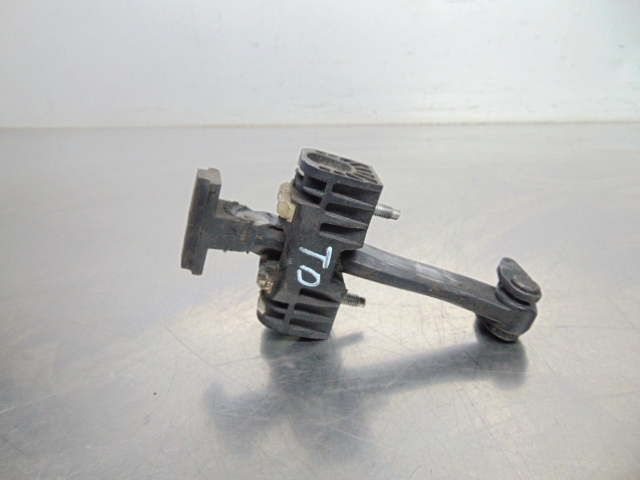 Tope de puerta trasera 13107851 OPEL
