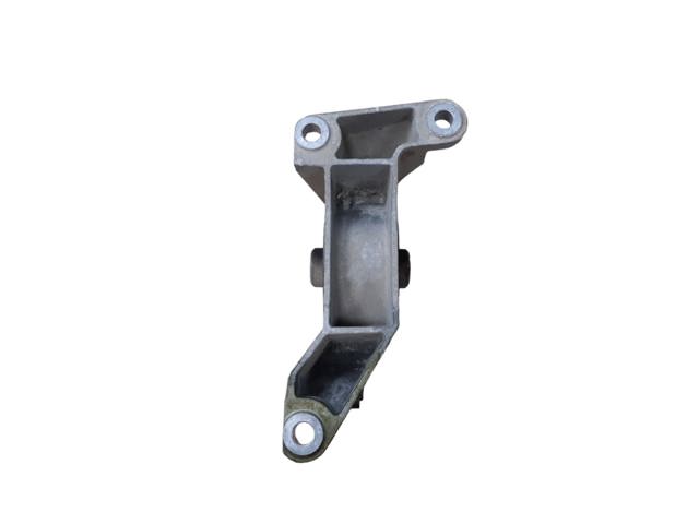 Soporte de motor delantero 13112029 GM