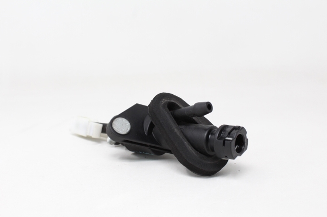 Cilindro maestro de clutch 13112244 OPEL