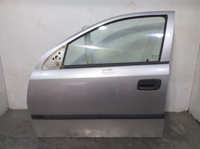 Puerta delantera izquierda 13116451 Opel