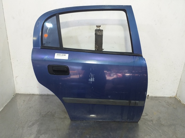 Puerta trasera izquierda 13116455 Opel