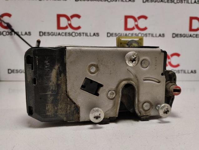 OPEL 13128116 Cerradura de la puerta trasera derecha  en stock Terrassa