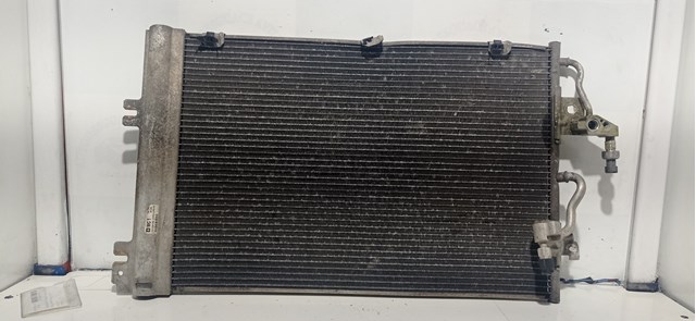 Condensador / radiador  aire acondicionado para opel zafira b 1.6 (m75) z16xer 13129192