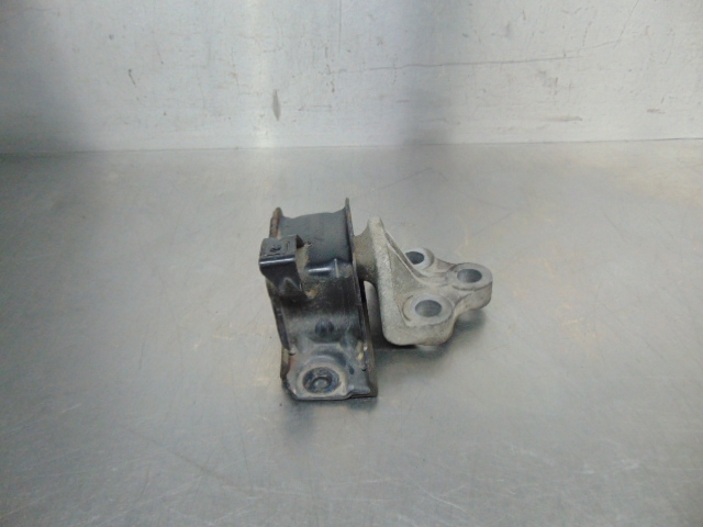13130742 Soporte izquierdo del motor  en stock Sabadell