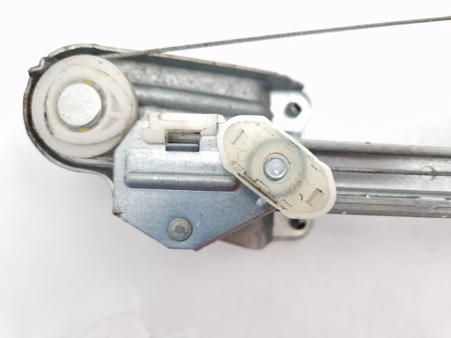 13132231 OPEL Mecanismo de elevalunas de la puerta trasera izquierda  en stock Gandía