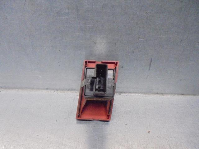 13138255 Boton de luz de emergencía  en stock Castellón