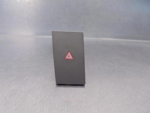 13138255 Boton warning  en stock Sabadell