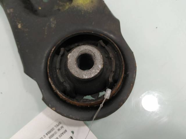 13140039 Brazo inferior izquierdo de la suspensión delantera  comprar en Reus