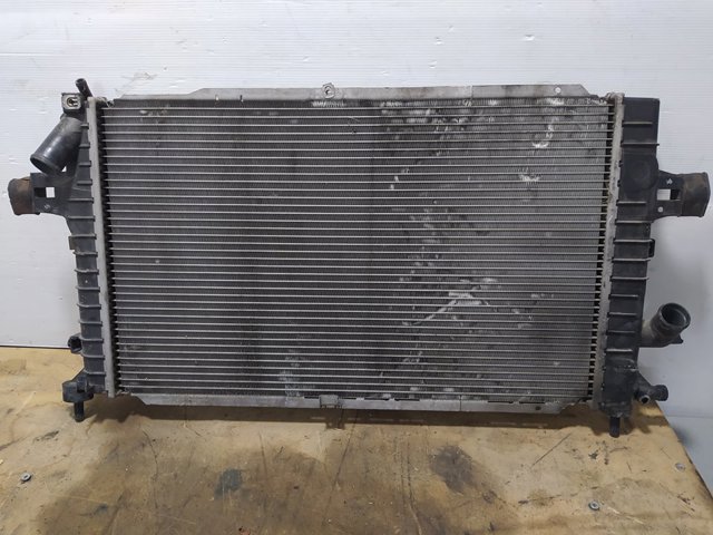 OPEL 13143570 Radiador  en stock Terrassa