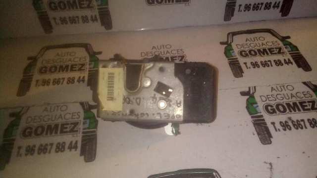 13154792 OPEL Cerradura de puerta delantera derecha  en stock Córdoba
