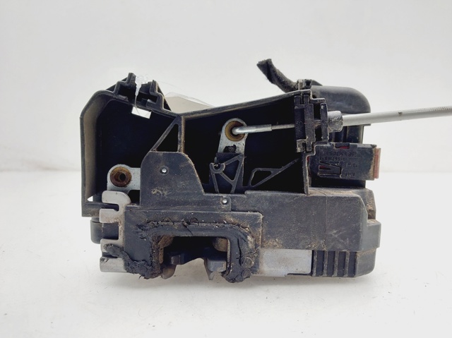 OPEL 13154792 Cerradura de puerta delantera derecha  en stock Terrassa