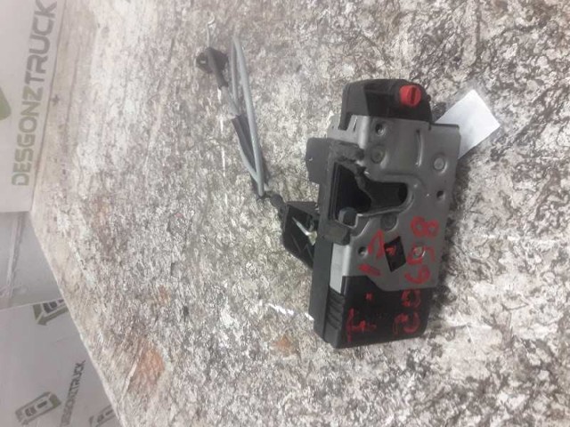 13154793 OPEL Cerradura de puerta trasera izquierda  en stock Córdoba