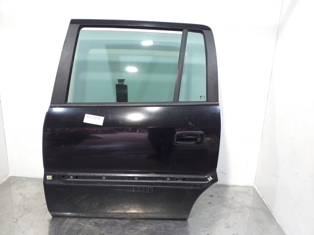 Puerta trasera izquierda 13160996 Opel