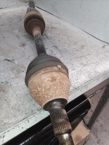 Semieje delantero derecho 13166589 OPEL