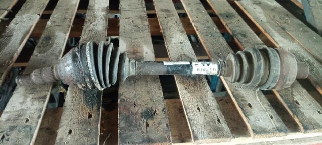 Semieje delantero derecho 13166589 OPEL
