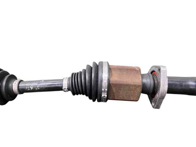 Semieje delantero izquierdo 13166591 GM