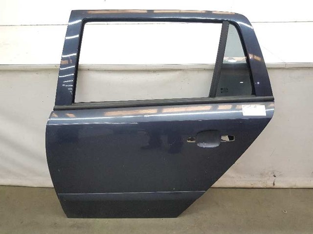 Puerta trasera izquierda 13168045 Opel